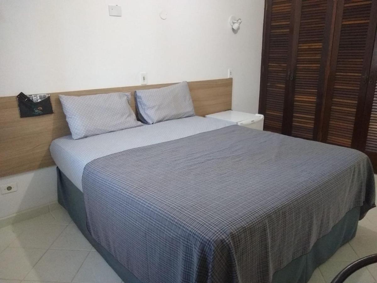 Pousada Parque Suites Estacionamento E Piscina 瓜鲁雅 外观 照片