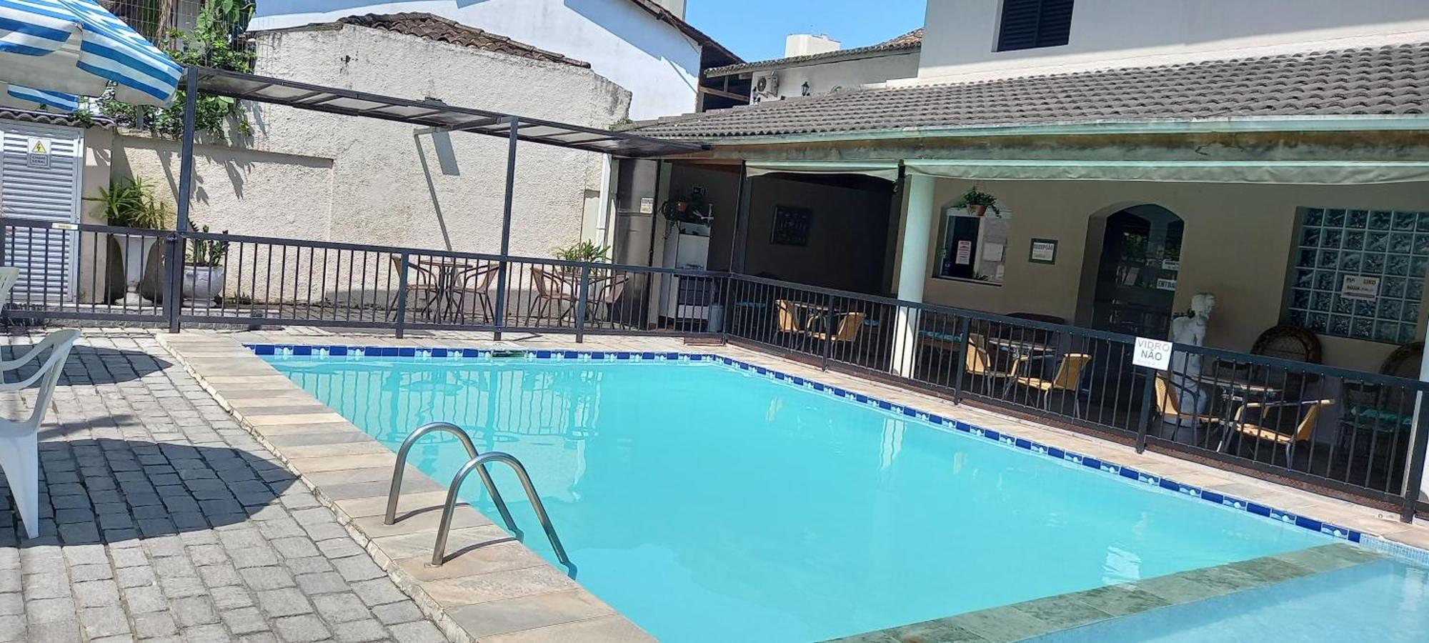 Pousada Parque Suites Estacionamento E Piscina 瓜鲁雅 外观 照片