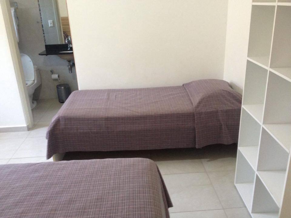 Pousada Parque Suites Estacionamento E Piscina 瓜鲁雅 客房 照片
