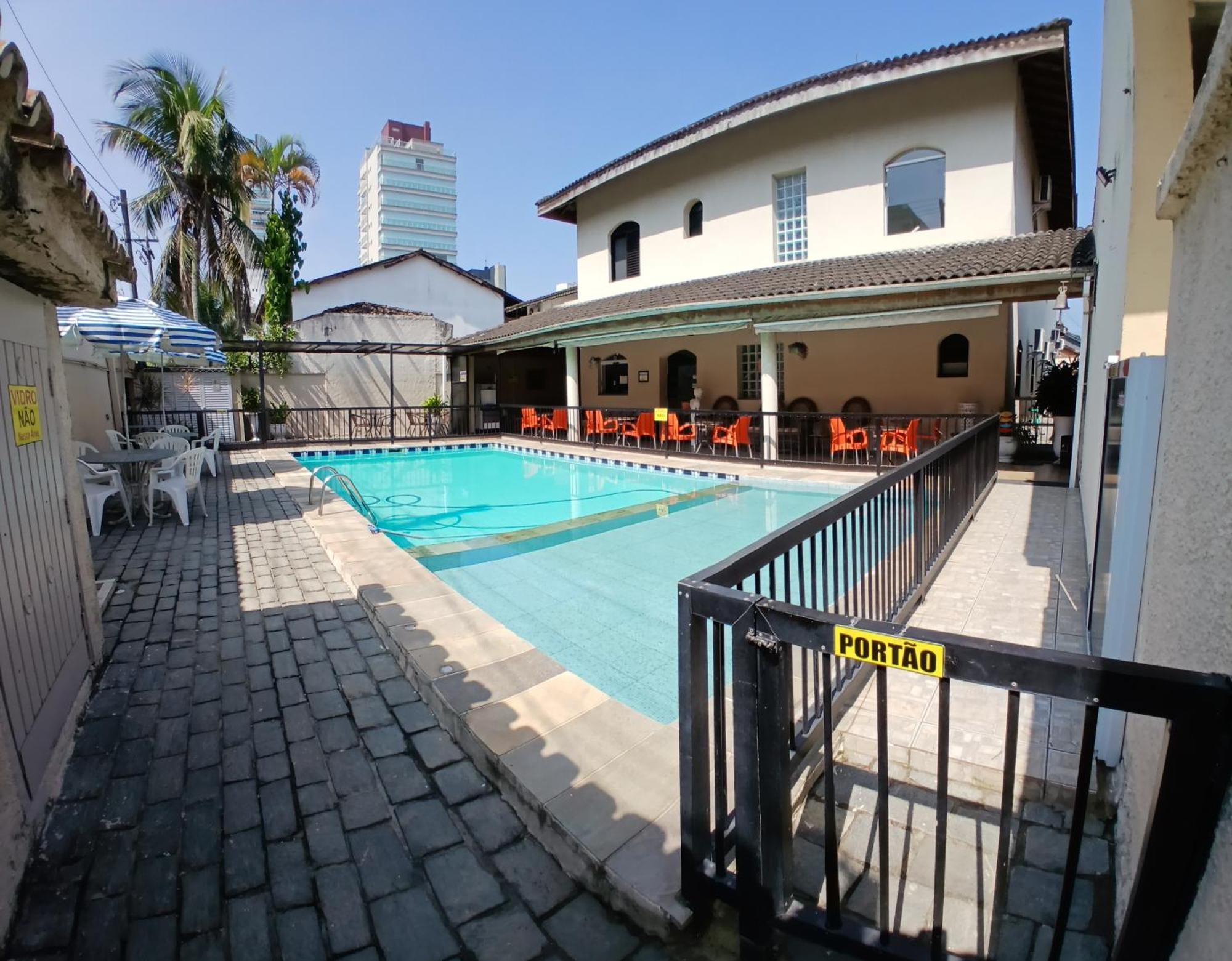 Pousada Parque Suites Estacionamento E Piscina 瓜鲁雅 外观 照片