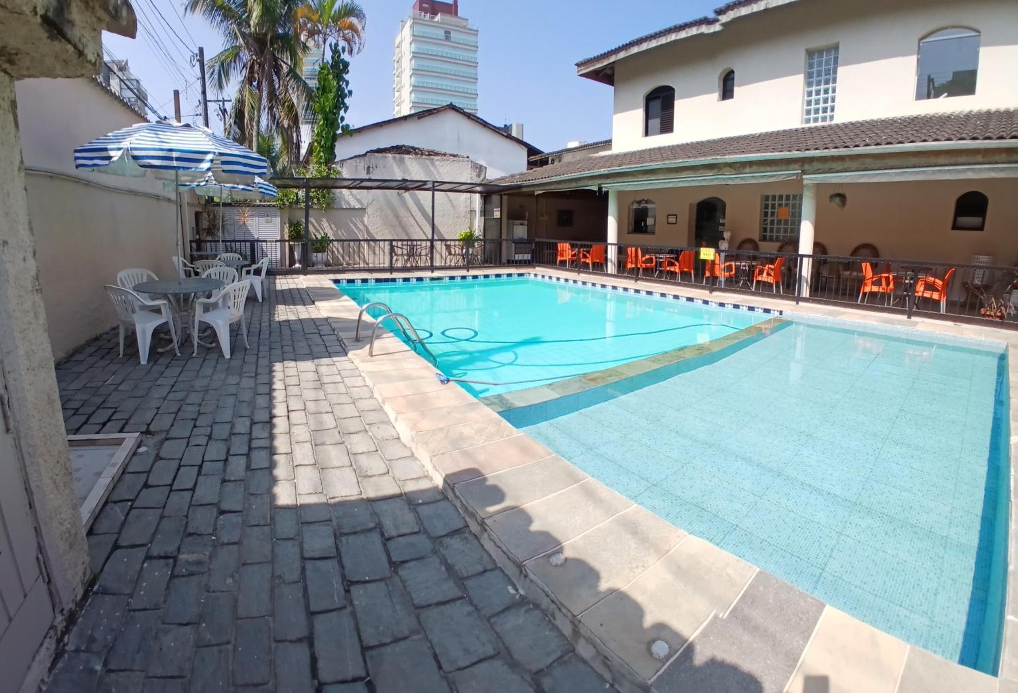 Pousada Parque Suites Estacionamento E Piscina 瓜鲁雅 外观 照片